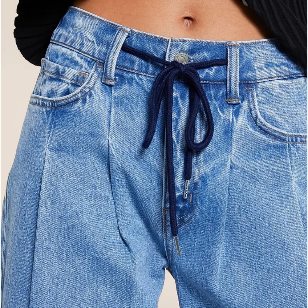 Vervet Olivia Baggy Wide Leg Pleated Jeans - Picture 2 of 12